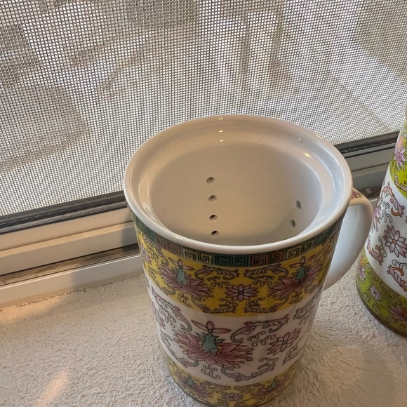 Cost Plus World Market Multicolor Floral Mug Set with Infuser - Picture 3 of 3